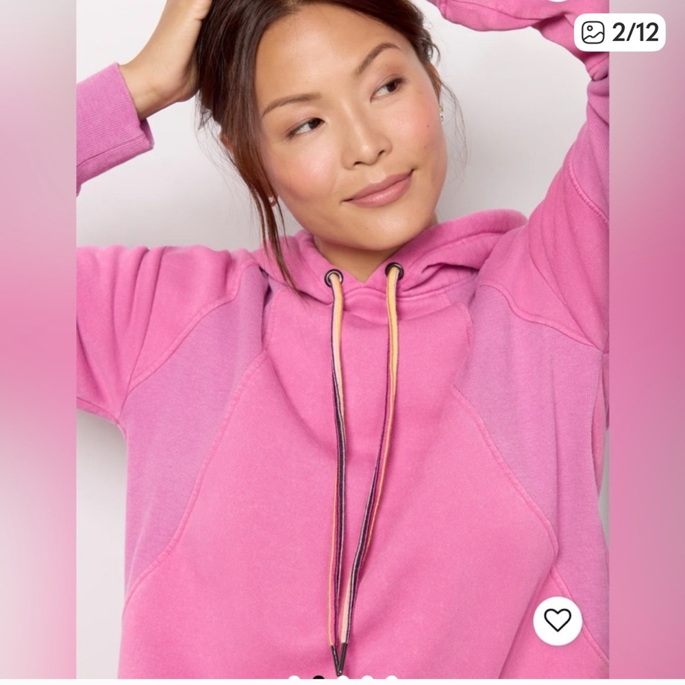 Evereve Hallie Mineral wash hoodie- size Medium- worn once!!
